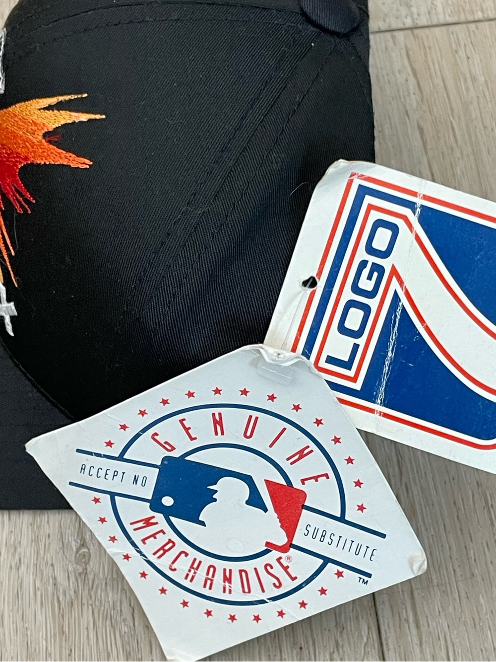 90’s Logo 7 Chicago White Sox Fire Splatter Snapback Cap - Picture 9 of 11